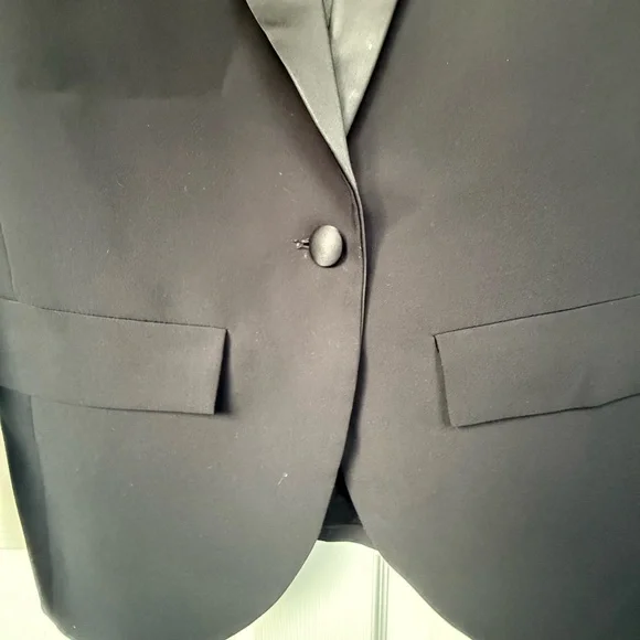 Amanda Uprichard Black Satin Lapel Blazer - Picture 4 of 6